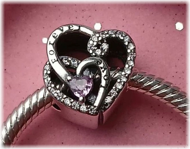 Charm 925er Sterling Silber Verschlungene Herzen Forever Love mit Zirkonia 