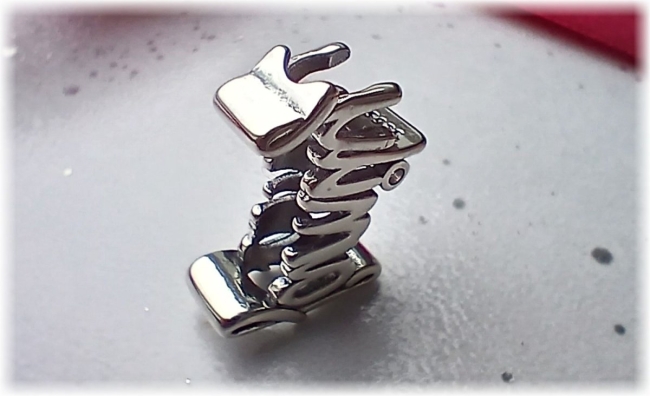 Charm 925er Sterling Silber Stecker Schriftzug Family mit Zirkonia 