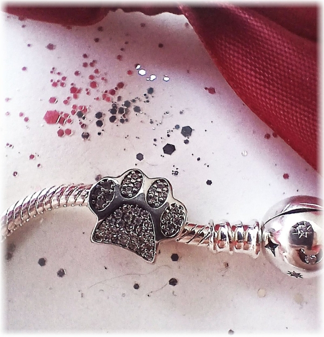 Charm 925er Sterling Silber Pavé Perle Pfote mit Zirkonia 